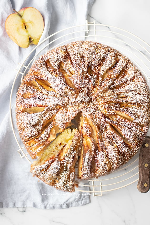 torta di mele in friggitrice ad aria ricetta-