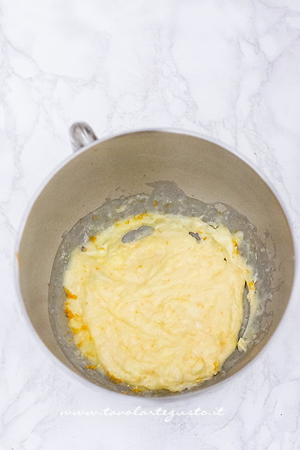 burro a pomata per frolla montata