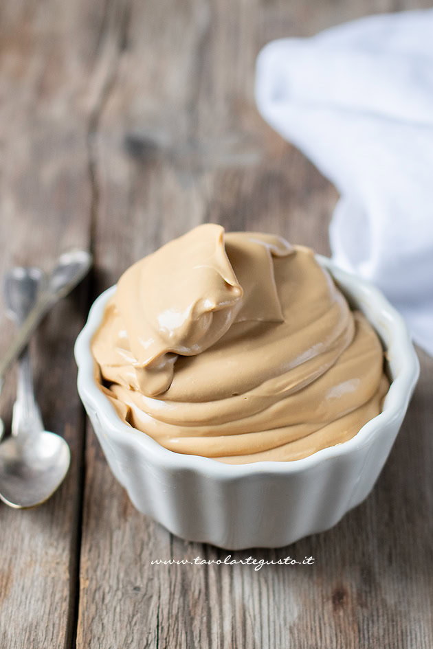 come fare la crema al mascarpone e caffè