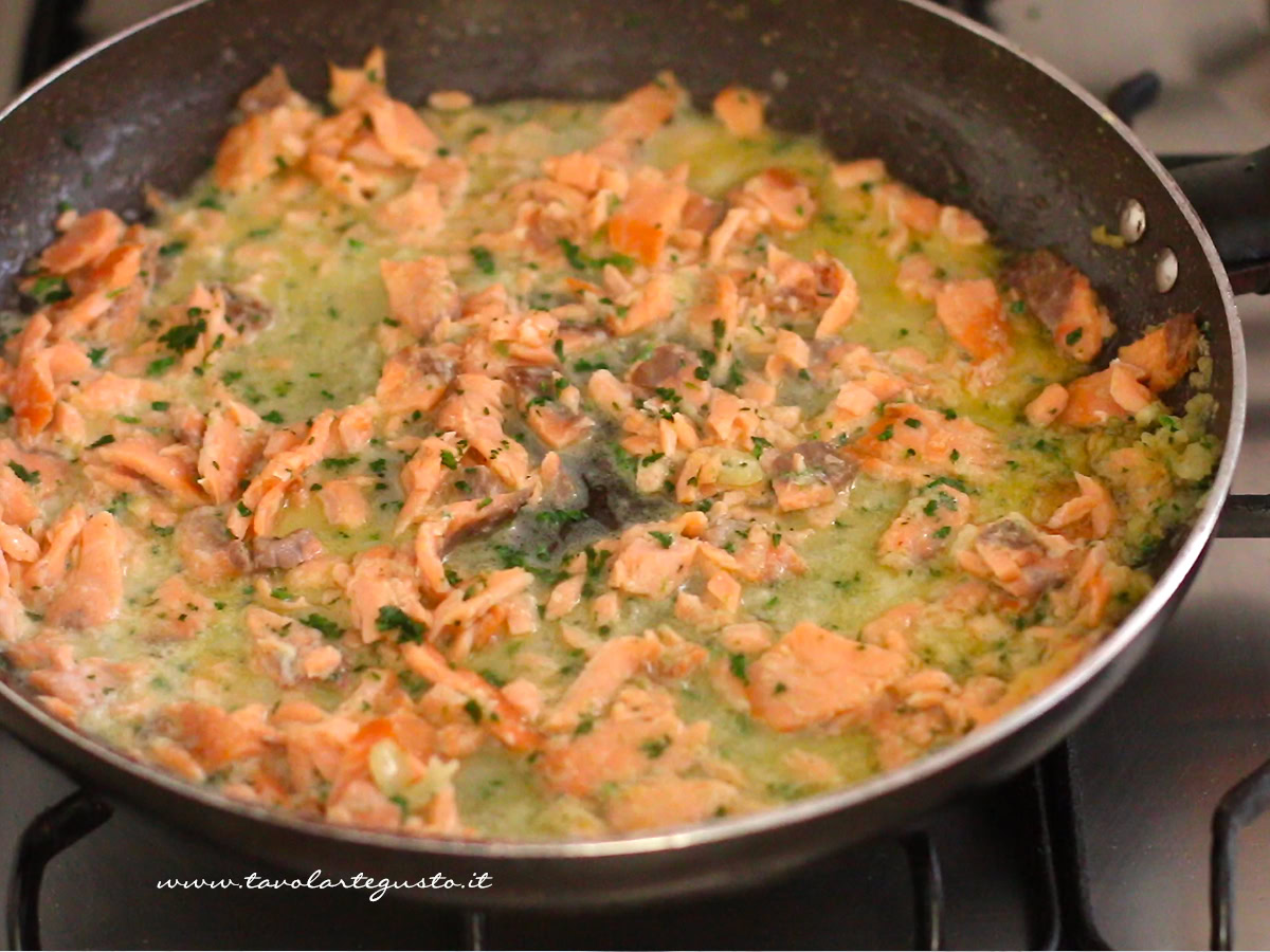 condimento per pasta al salmone affumicato