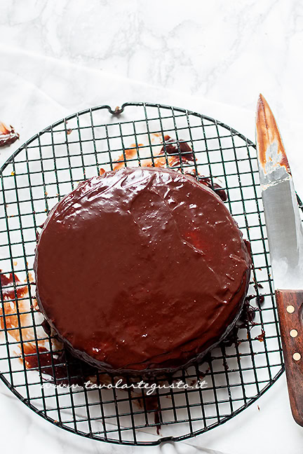 glassare la torta sacher