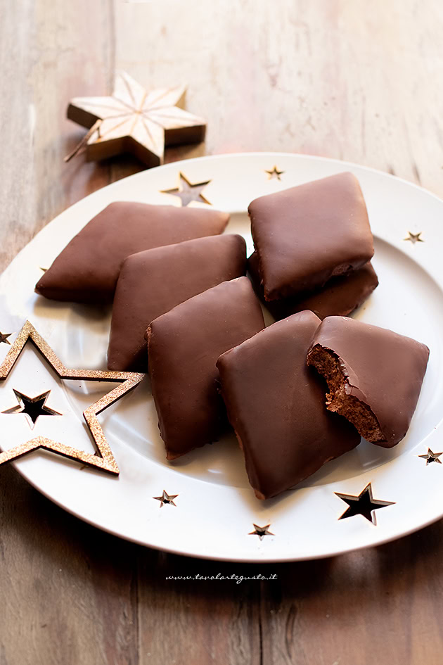 mostaccioli napoletani