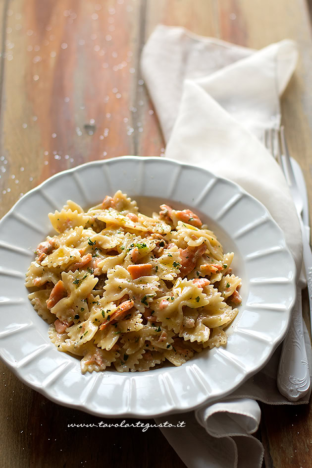 pasta al salmone affumicato ricetta