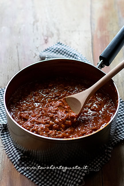 ragù per lasagne alla bolognese