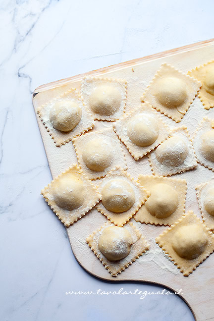 ravioli di pesce pronti da cuocere