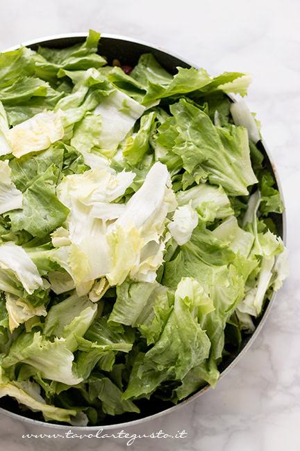 saltare la scarola in padella