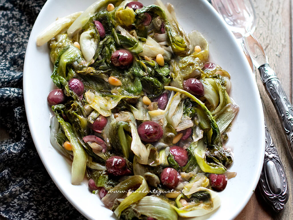 Scarola in padella : Ricetta originale napoletana