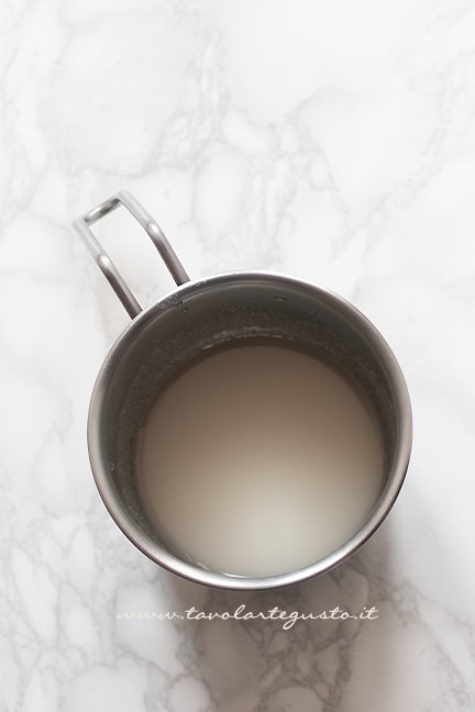 sciroppo di zucchero per meringa italiana