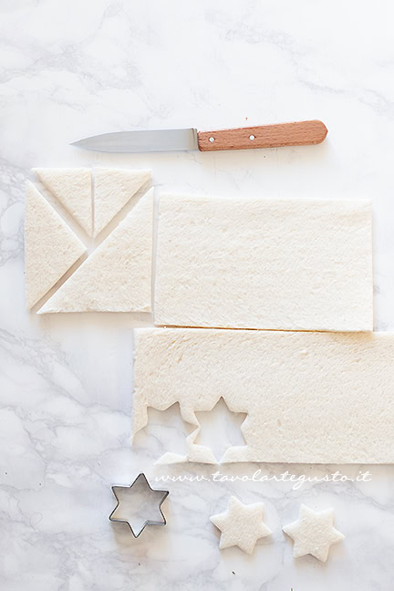 tartine con mousse al prosciutto cotto