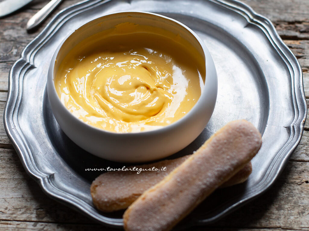 Zabaione: Ricetta originale come fare la Crema zabaglione perfetta