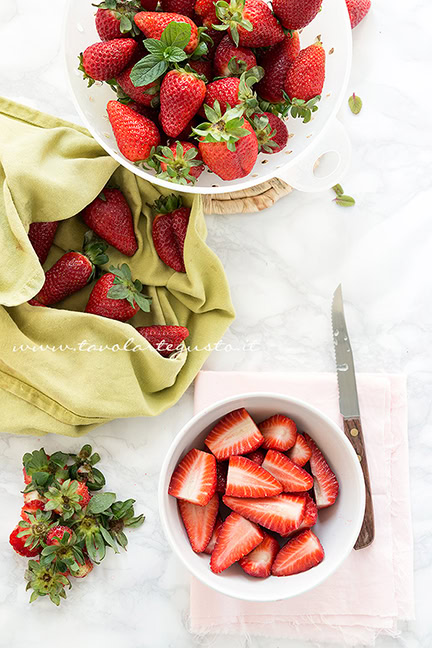 preparazione pan di fragole