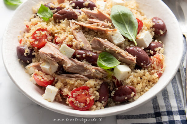 quinoa con tonno e olive