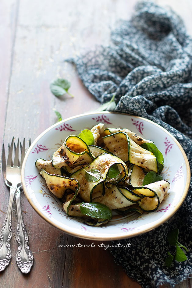 zucchine alla menta ricetta