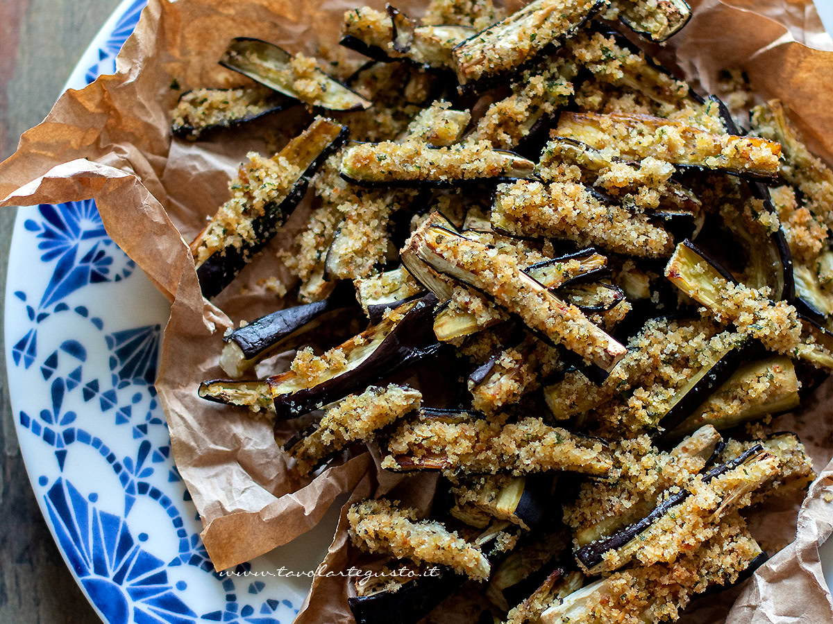 Bastoncini di melanzane al forno ricetta