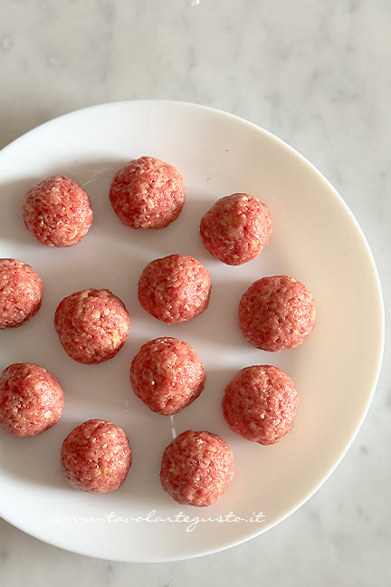 impasto polpette allo scarpariello