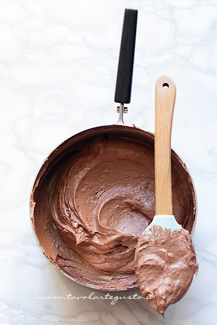 mousse al cioccolato pronta