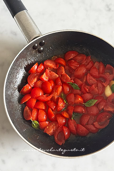 sugo allo scarpariello per le polpette
