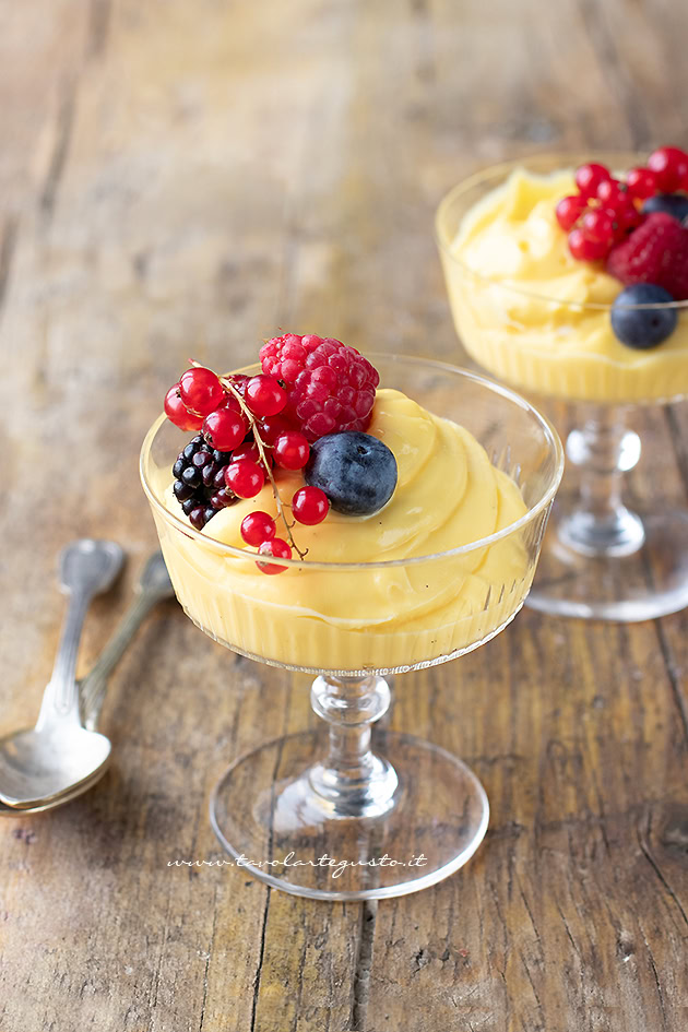 custard ricetta