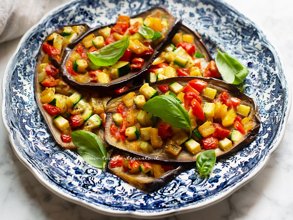 Melanzane con verdure (vegan, gustose)