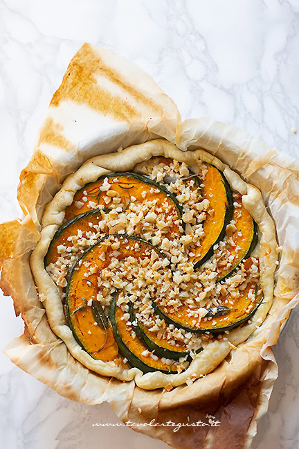 cuocere la torta salata alla zucca