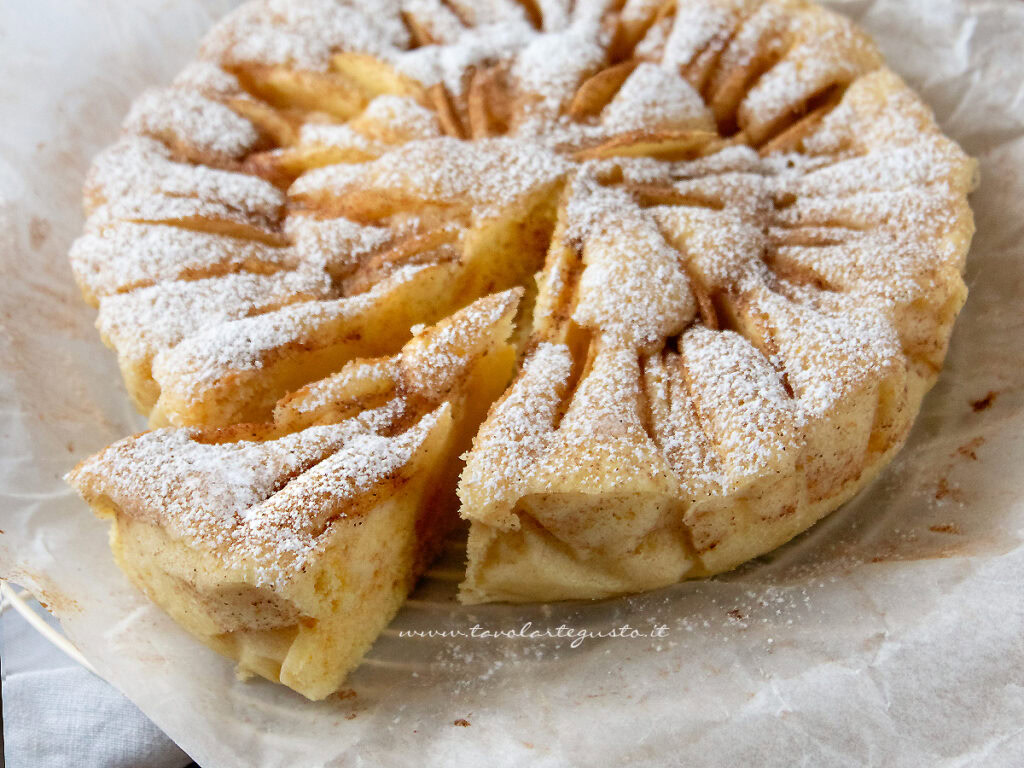 Torta di mele al microonde (in 15 minuti)