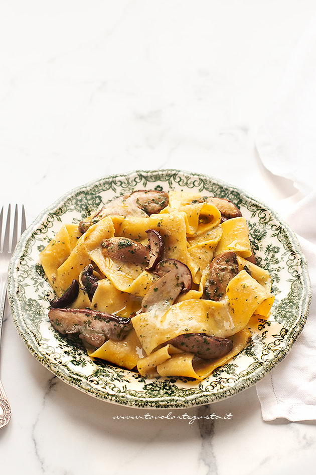 Ricetta Pappardelle ai funghi porcini