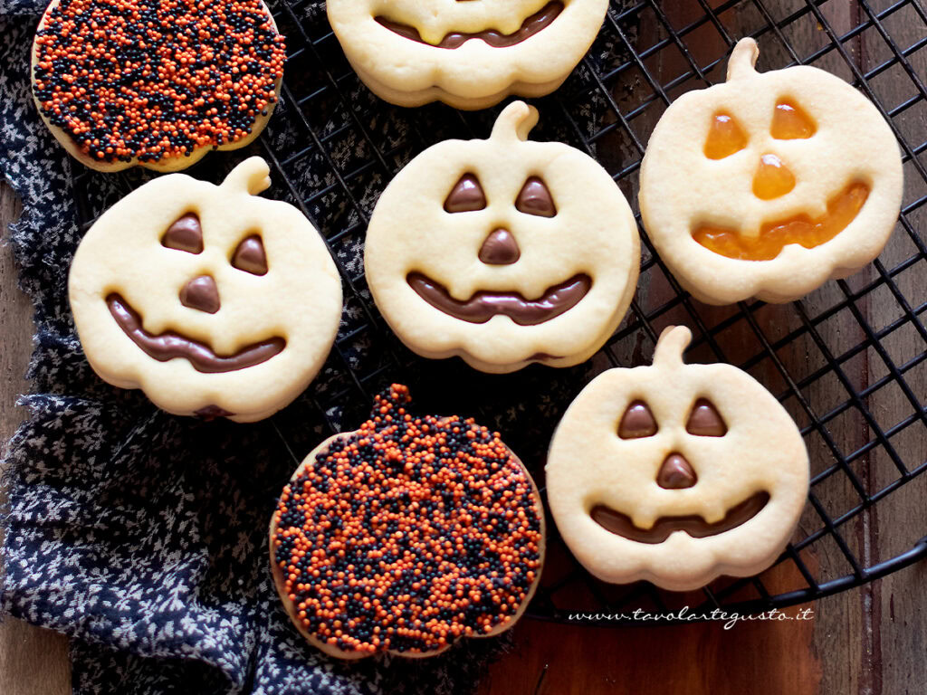 Biscotti di Halloween (con e senza formine)