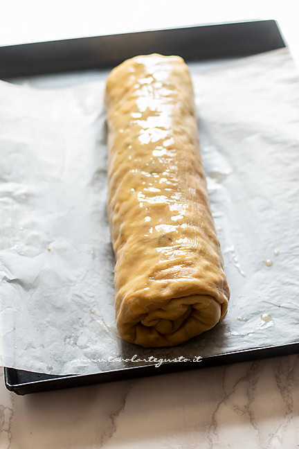 strudel di mele pronto da cuocere