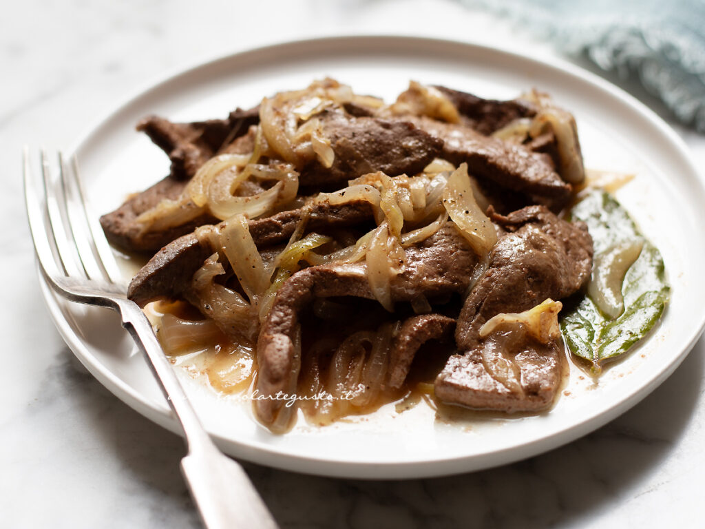 Fegato alla veneziana : Ricetta originale di nonna