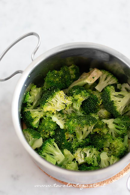 preparare la vellutata di broccoli