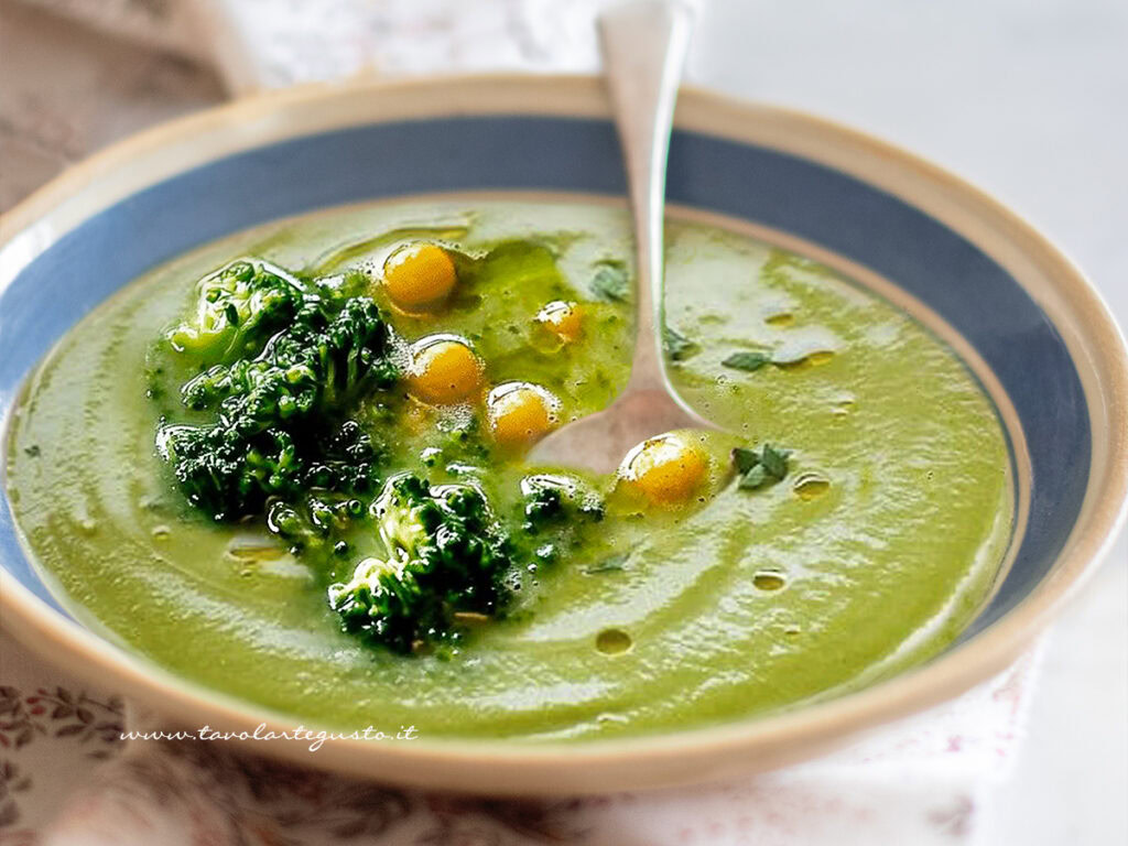 Vellutata di broccoli (cremosa e leggera)