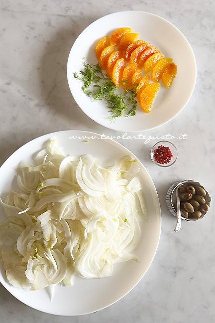 preparare l'insalata di finocchi e arance