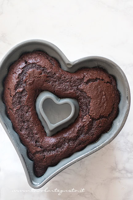 torta per san valentino al cioccolato