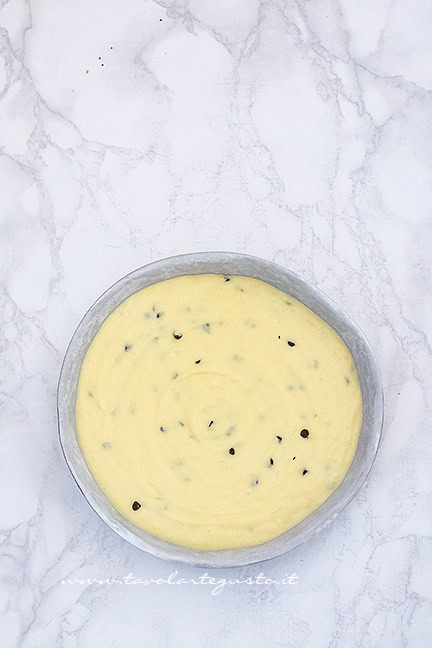 impasto della torta ricotta e cioccolato