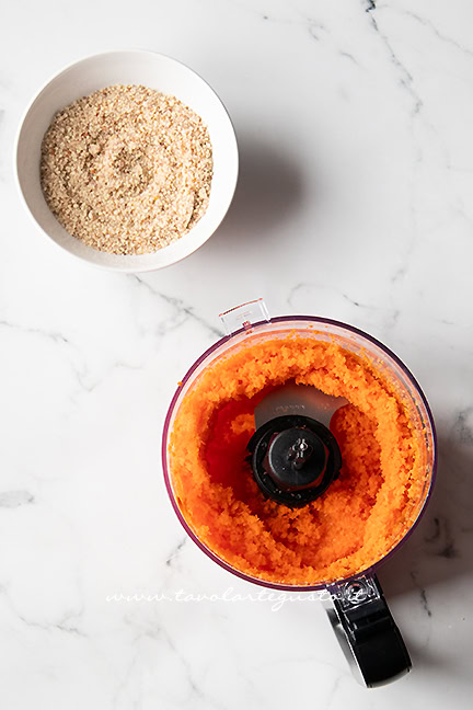 mandorle e carote frullate 