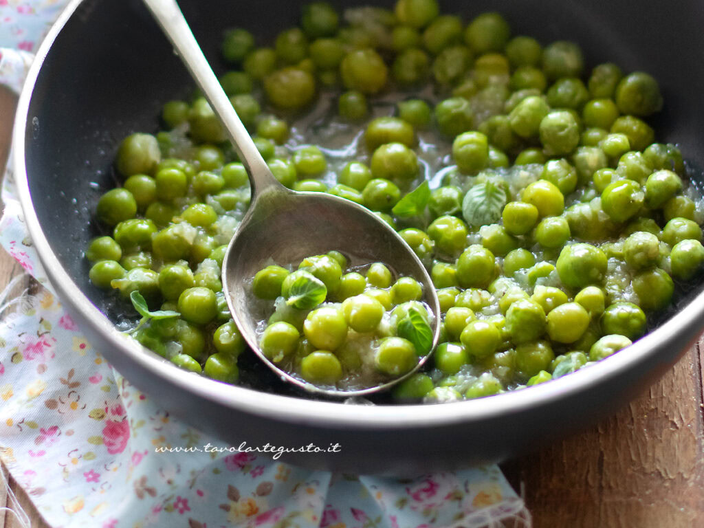 Piselli in padella : Ricetta semplice e Varianti