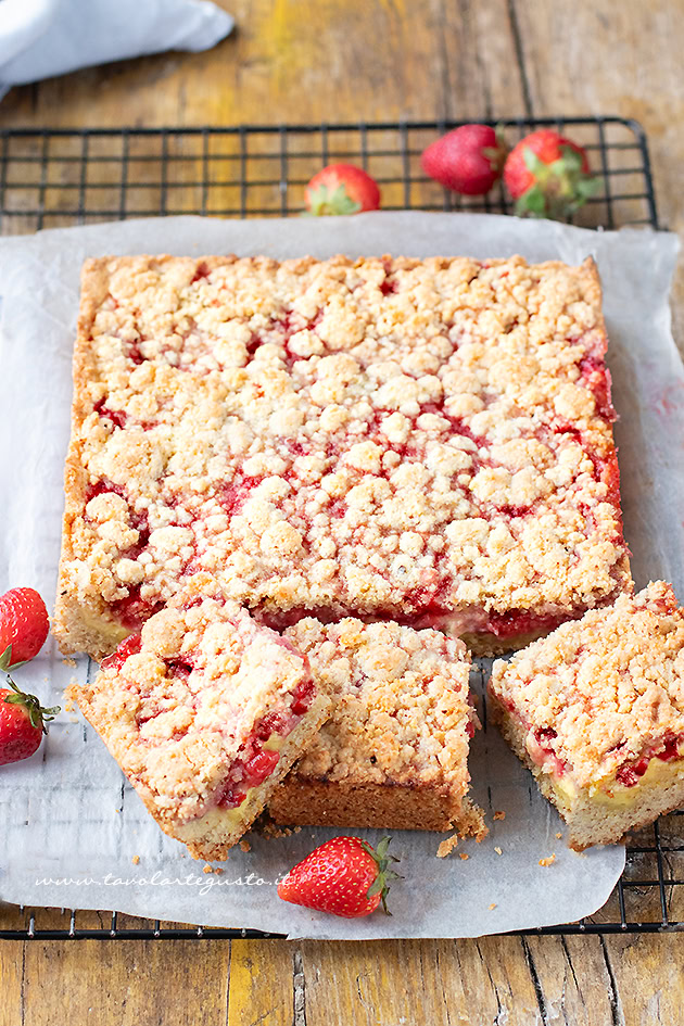 sbriciolata alle fragole ricetta