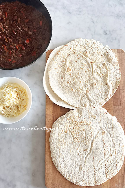 preparare il burrito