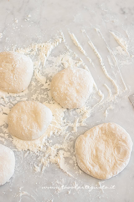 impasto pizzette rosse
