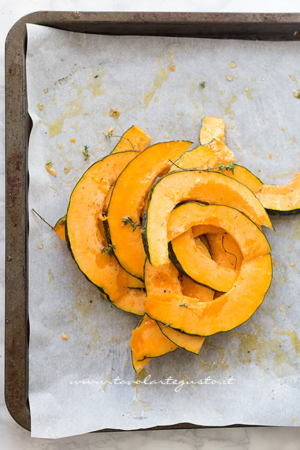 condire la zucca al forno
