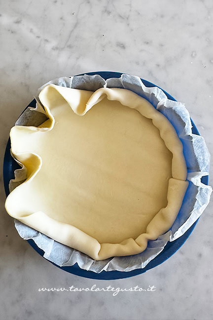 guscio della torta salata pere e gorgonzola