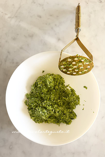 impasto degli hamburger di broccoli