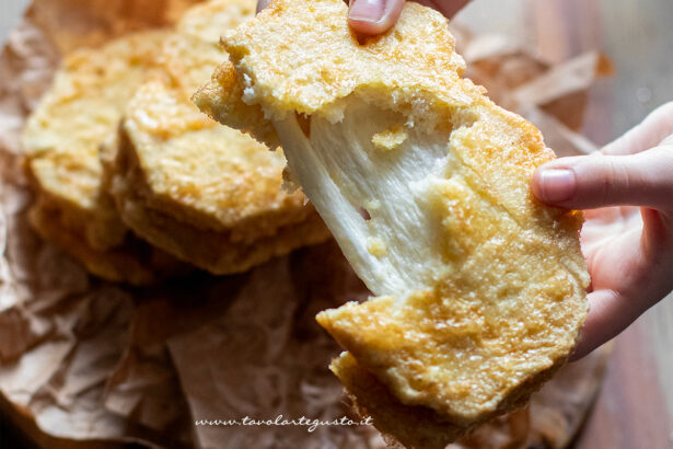mozzarella in carrozza alla napoletana